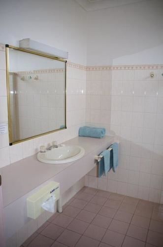 Centre Town Motel Нагамби Екстериор снимка