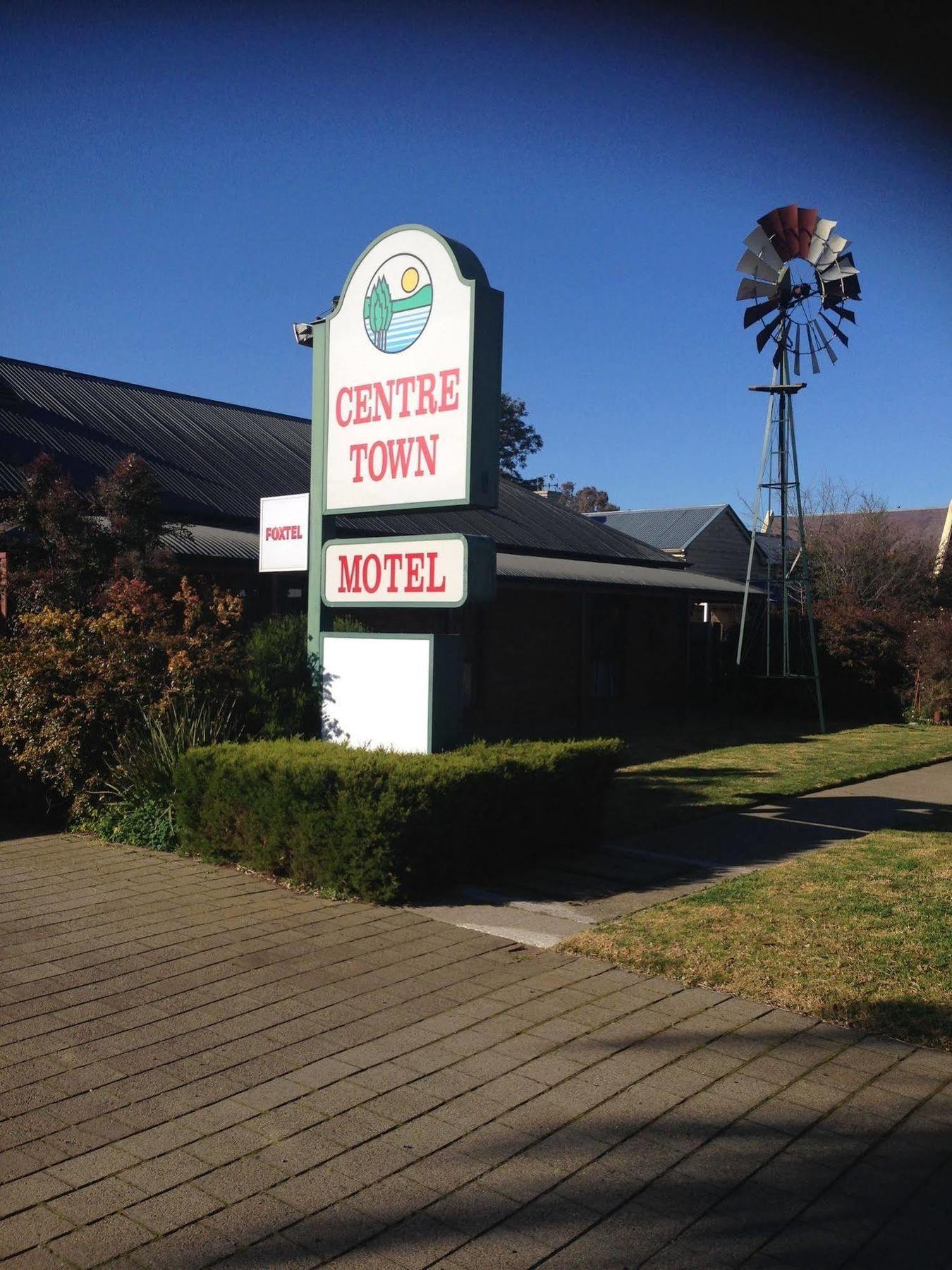 Centre Town Motel Нагамби Екстериор снимка